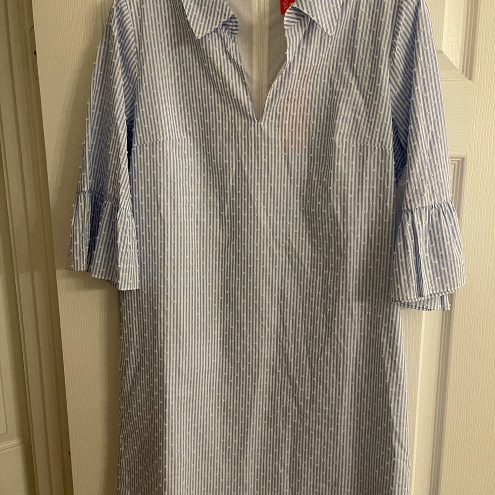 NWT Lilly Dress size 10 - super cute runs small